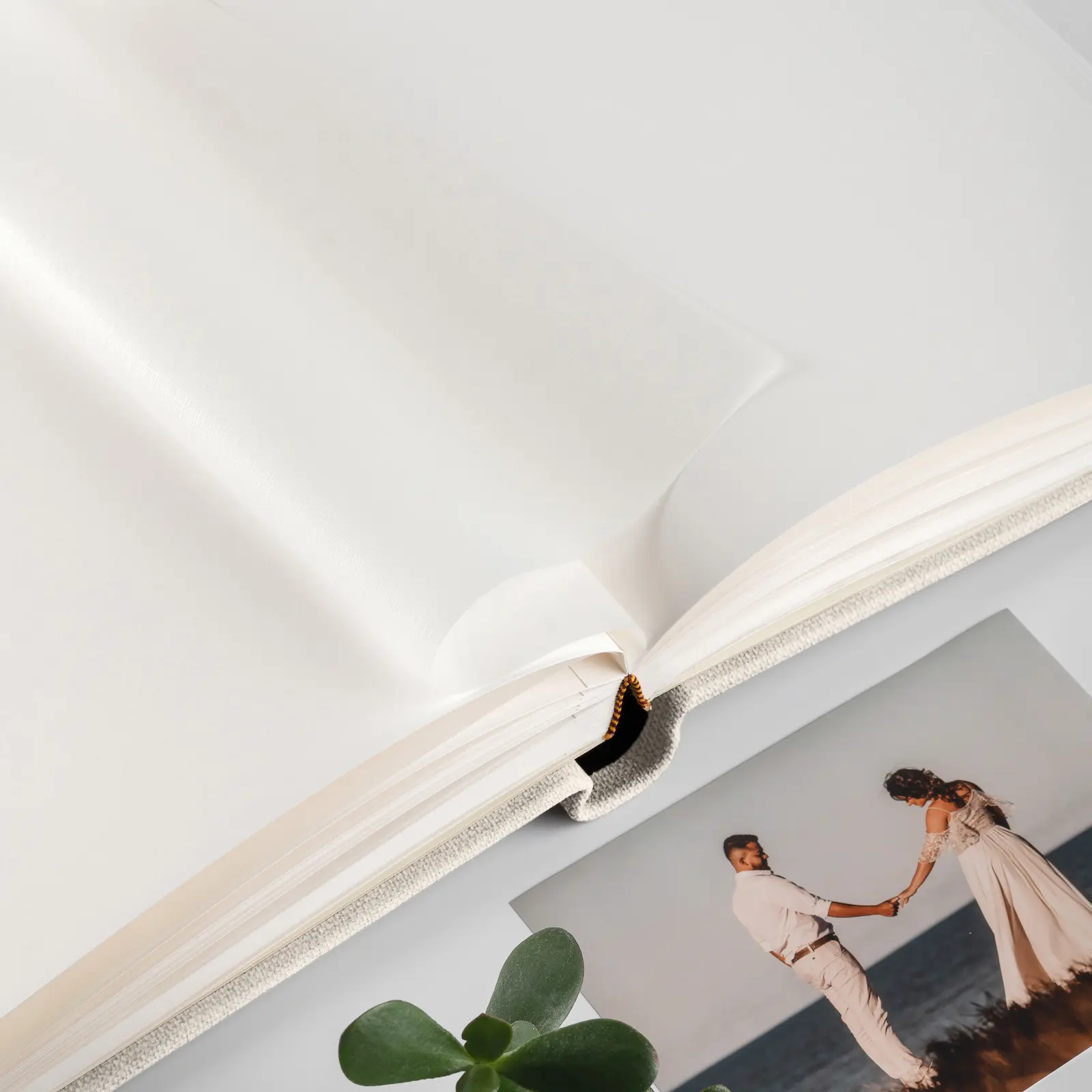 Linen Traditional Photo Album - Image 5